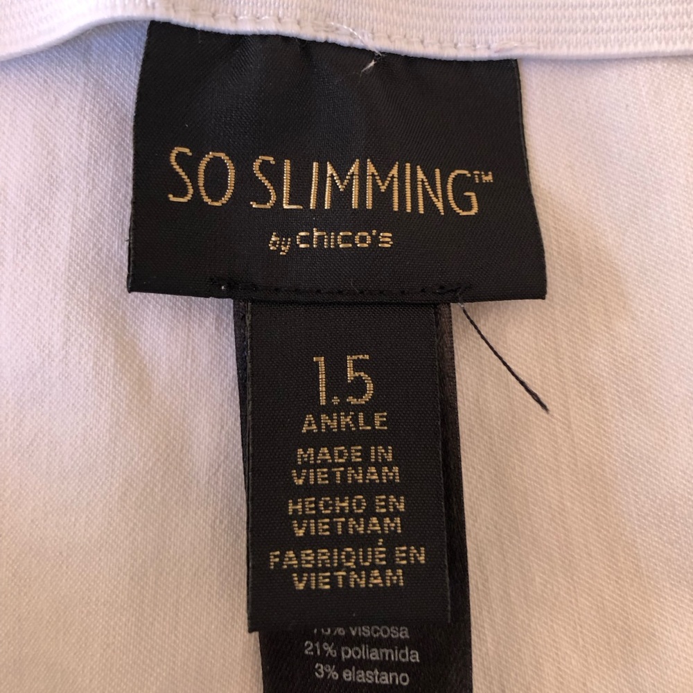 “So Slimming” white pants with side slit at ankle by Chico’s - Picture 7 of 10